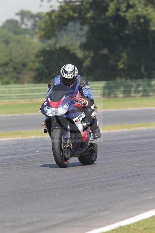 Motorcycle action photographs;Trackday digital images;event digital images;eventdigitalimages;no limits trackday;peter wileman photography;snetterton;snetterton circuit norfolk;snetterton photographs;trackday;trackday photos