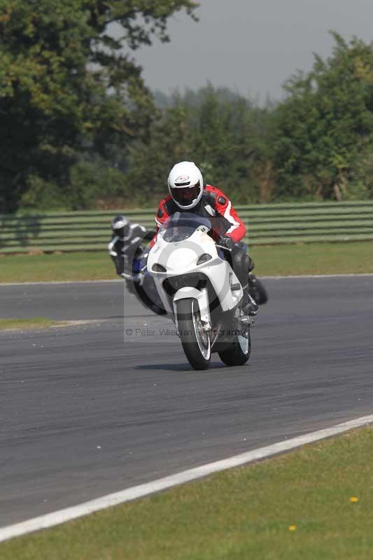 Motorcycle action photographs;Trackday digital images;event digital images;eventdigitalimages;no limits trackday;peter wileman photography;snetterton;snetterton circuit norfolk;snetterton photographs;trackday;trackday photos