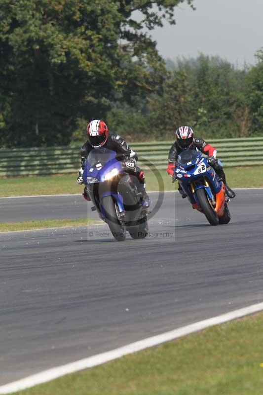 Motorcycle action photographs;Trackday digital images;event digital images;eventdigitalimages;no limits trackday;peter wileman photography;snetterton;snetterton circuit norfolk;snetterton photographs;trackday;trackday photos