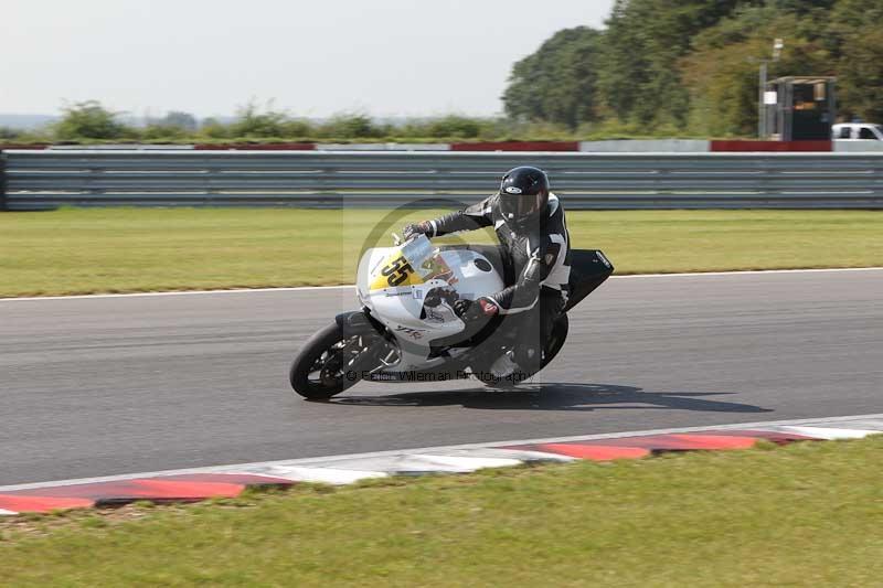 Motorcycle action photographs;Trackday digital images;event digital images;eventdigitalimages;no limits trackday;peter wileman photography;snetterton;snetterton circuit norfolk;snetterton photographs;trackday;trackday photos