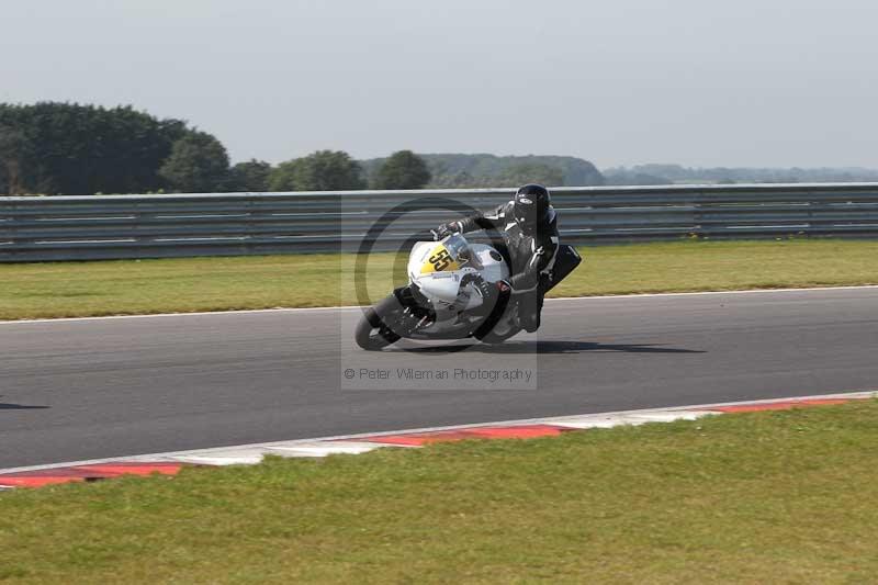 Motorcycle action photographs;Trackday digital images;event digital images;eventdigitalimages;no limits trackday;peter wileman photography;snetterton;snetterton circuit norfolk;snetterton photographs;trackday;trackday photos