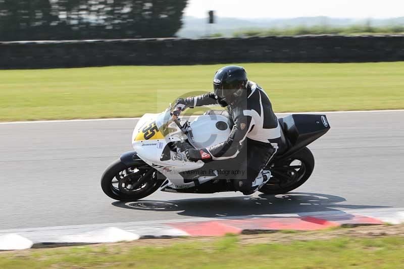 Motorcycle action photographs;Trackday digital images;event digital images;eventdigitalimages;no limits trackday;peter wileman photography;snetterton;snetterton circuit norfolk;snetterton photographs;trackday;trackday photos