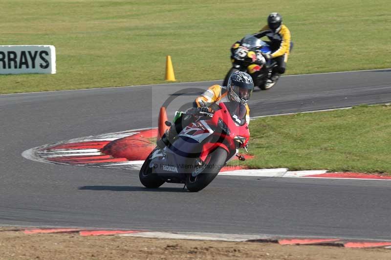 Motorcycle action photographs;Trackday digital images;event digital images;eventdigitalimages;no limits trackday;peter wileman photography;snetterton;snetterton circuit norfolk;snetterton photographs;trackday;trackday photos