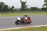 Motorcycle-action-photographs;Trackday-digital-images;event-digital-images;eventdigitalimages;no-limits-trackday;peter-wileman-photography;snetterton;snetterton-circuit-norfolk;snetterton-photographs;trackday;trackday-photos