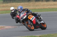 Motorcycle-action-photographs;Trackday-digital-images;event-digital-images;eventdigitalimages;no-limits-trackday;peter-wileman-photography;snetterton;snetterton-circuit-norfolk;snetterton-photographs;trackday;trackday-photos