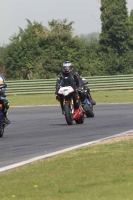 Motorcycle-action-photographs;Trackday-digital-images;event-digital-images;eventdigitalimages;no-limits-trackday;peter-wileman-photography;snetterton;snetterton-circuit-norfolk;snetterton-photographs;trackday;trackday-photos