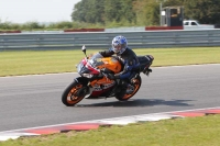 Motorcycle-action-photographs;Trackday-digital-images;event-digital-images;eventdigitalimages;no-limits-trackday;peter-wileman-photography;snetterton;snetterton-circuit-norfolk;snetterton-photographs;trackday;trackday-photos