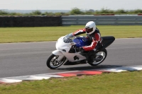 Motorcycle-action-photographs;Trackday-digital-images;event-digital-images;eventdigitalimages;no-limits-trackday;peter-wileman-photography;snetterton;snetterton-circuit-norfolk;snetterton-photographs;trackday;trackday-photos
