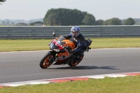 Motorcycle-action-photographs;Trackday-digital-images;event-digital-images;eventdigitalimages;no-limits-trackday;peter-wileman-photography;snetterton;snetterton-circuit-norfolk;snetterton-photographs;trackday;trackday-photos