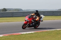 Motorcycle-action-photographs;Trackday-digital-images;event-digital-images;eventdigitalimages;no-limits-trackday;peter-wileman-photography;snetterton;snetterton-circuit-norfolk;snetterton-photographs;trackday;trackday-photos