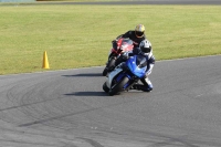 Motorcycle-action-photographs;Trackday-digital-images;event-digital-images;eventdigitalimages;no-limits-trackday;peter-wileman-photography;snetterton;snetterton-circuit-norfolk;snetterton-photographs;trackday;trackday-photos