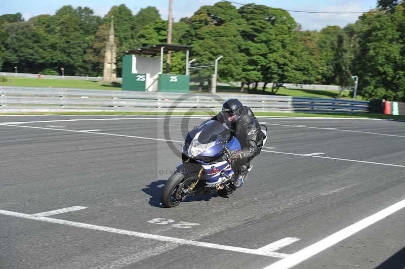 enduro digital images;event digital images;eventdigitalimages;no limits trackdays;oulton no limits trackday;oulton park cheshire;oulton trackday photographs;peter wileman photography;racing digital images;trackday digital images;trackday photos