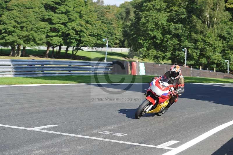 enduro digital images;event digital images;eventdigitalimages;no limits trackdays;oulton no limits trackday;oulton park cheshire;oulton trackday photographs;peter wileman photography;racing digital images;trackday digital images;trackday photos