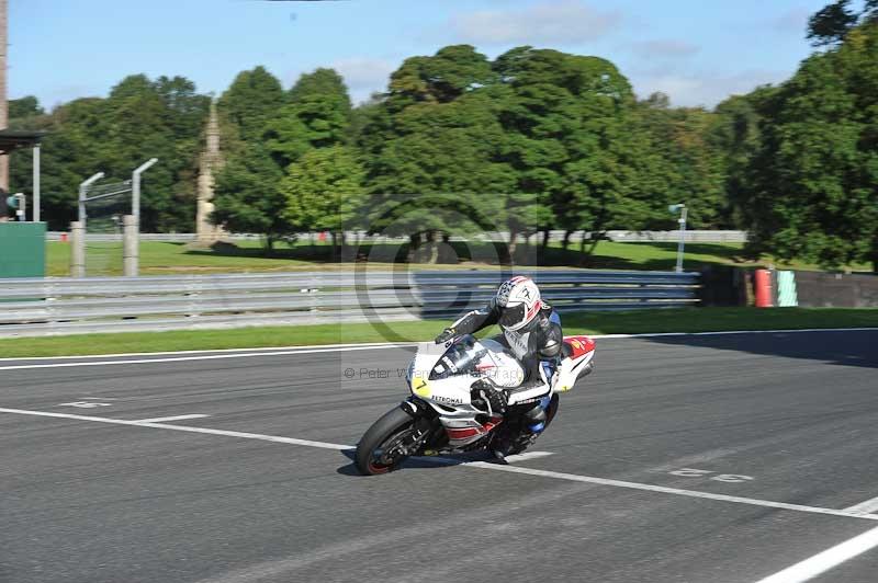 enduro digital images;event digital images;eventdigitalimages;no limits trackdays;oulton no limits trackday;oulton park cheshire;oulton trackday photographs;peter wileman photography;racing digital images;trackday digital images;trackday photos