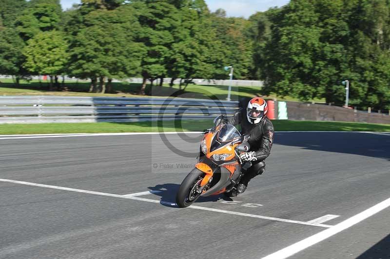 enduro digital images;event digital images;eventdigitalimages;no limits trackdays;oulton no limits trackday;oulton park cheshire;oulton trackday photographs;peter wileman photography;racing digital images;trackday digital images;trackday photos