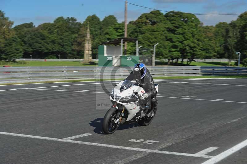 enduro digital images;event digital images;eventdigitalimages;no limits trackdays;oulton no limits trackday;oulton park cheshire;oulton trackday photographs;peter wileman photography;racing digital images;trackday digital images;trackday photos