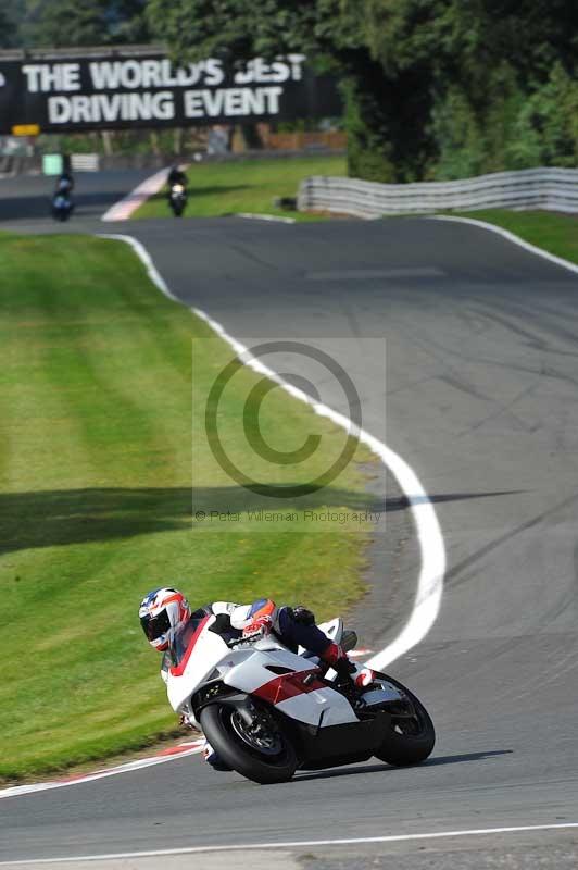 enduro digital images;event digital images;eventdigitalimages;no limits trackdays;oulton no limits trackday;oulton park cheshire;oulton trackday photographs;peter wileman photography;racing digital images;trackday digital images;trackday photos