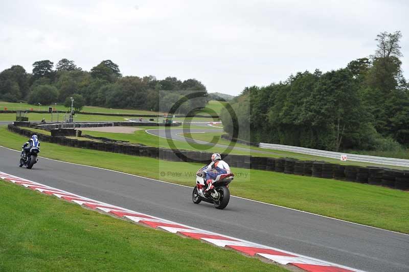 enduro digital images;event digital images;eventdigitalimages;no limits trackdays;oulton no limits trackday;oulton park cheshire;oulton trackday photographs;peter wileman photography;racing digital images;trackday digital images;trackday photos