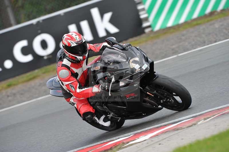 enduro digital images;event digital images;eventdigitalimages;no limits trackdays;oulton no limits trackday;oulton park cheshire;oulton trackday photographs;peter wileman photography;racing digital images;trackday digital images;trackday photos