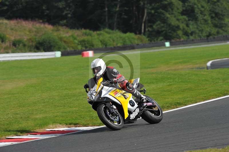 enduro digital images;event digital images;eventdigitalimages;no limits trackdays;oulton no limits trackday;oulton park cheshire;oulton trackday photographs;peter wileman photography;racing digital images;trackday digital images;trackday photos