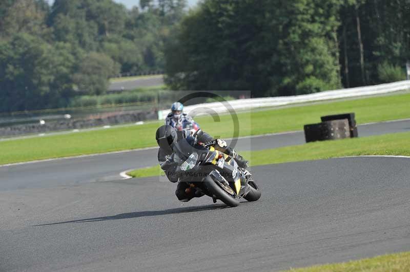 enduro digital images;event digital images;eventdigitalimages;no limits trackdays;oulton no limits trackday;oulton park cheshire;oulton trackday photographs;peter wileman photography;racing digital images;trackday digital images;trackday photos