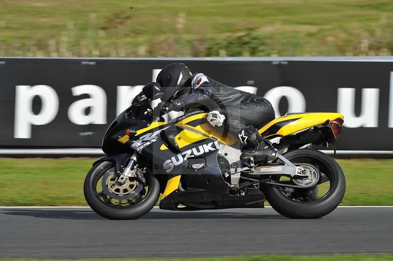 enduro digital images;event digital images;eventdigitalimages;no limits trackdays;oulton no limits trackday;oulton park cheshire;oulton trackday photographs;peter wileman photography;racing digital images;trackday digital images;trackday photos