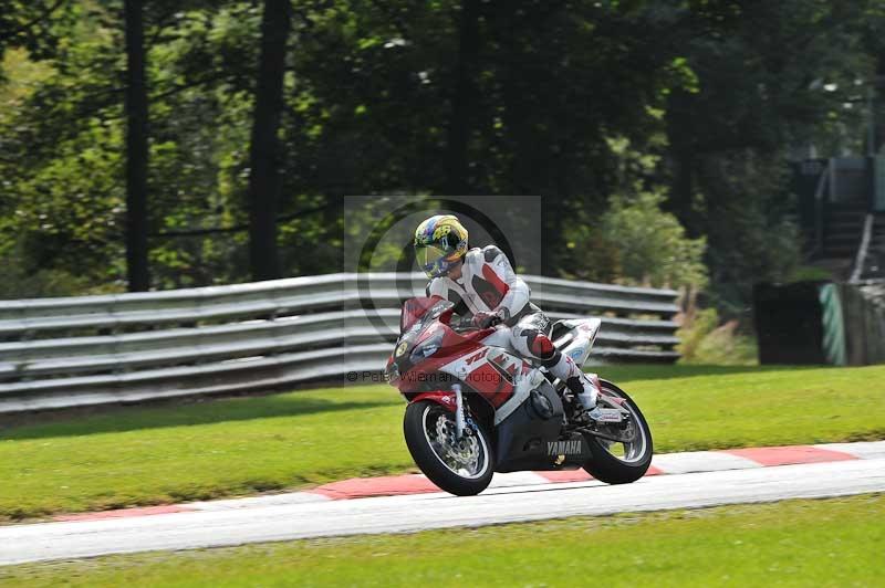 enduro digital images;event digital images;eventdigitalimages;no limits trackdays;oulton no limits trackday;oulton park cheshire;oulton trackday photographs;peter wileman photography;racing digital images;trackday digital images;trackday photos