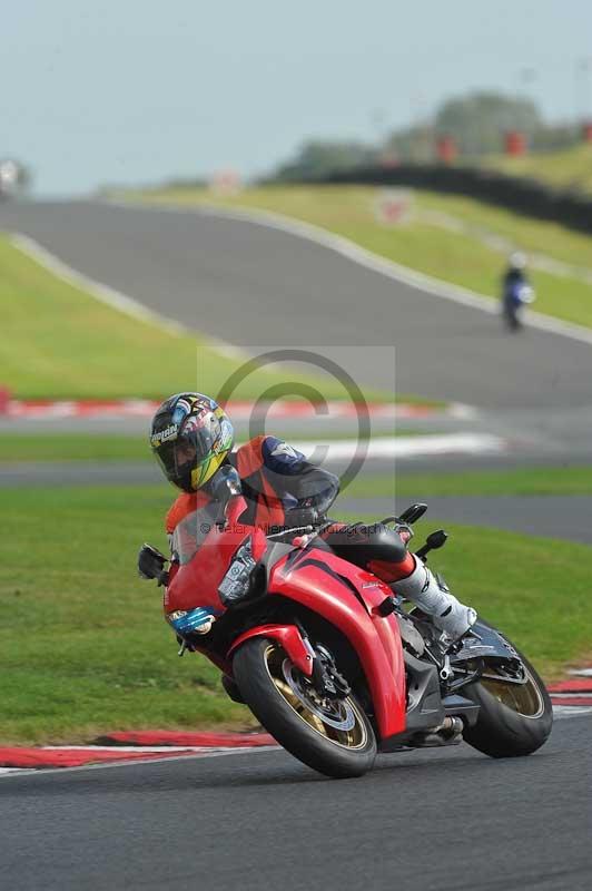 enduro digital images;event digital images;eventdigitalimages;no limits trackdays;oulton no limits trackday;oulton park cheshire;oulton trackday photographs;peter wileman photography;racing digital images;trackday digital images;trackday photos