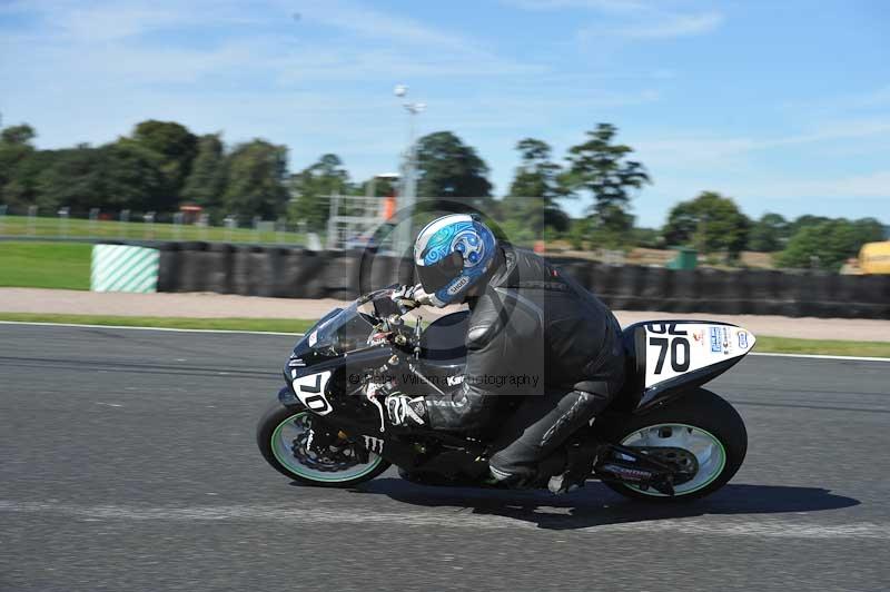 Motorcycle action photographs;event digital images;eventdigitalimages;no limits trackday;oulton park;oulton park circuit cheshire;oulton park photographs;peter wileman photography;trackday;trackday digital images;trackday photos