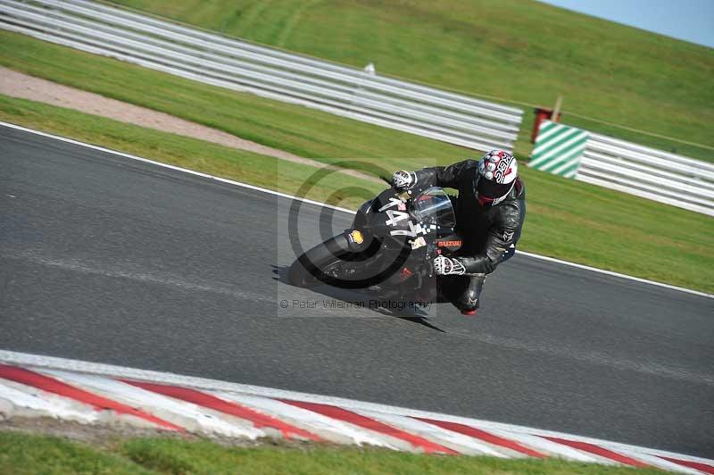 Motorcycle action photographs;event digital images;eventdigitalimages;no limits trackday;oulton park;oulton park circuit cheshire;oulton park photographs;peter wileman photography;trackday;trackday digital images;trackday photos