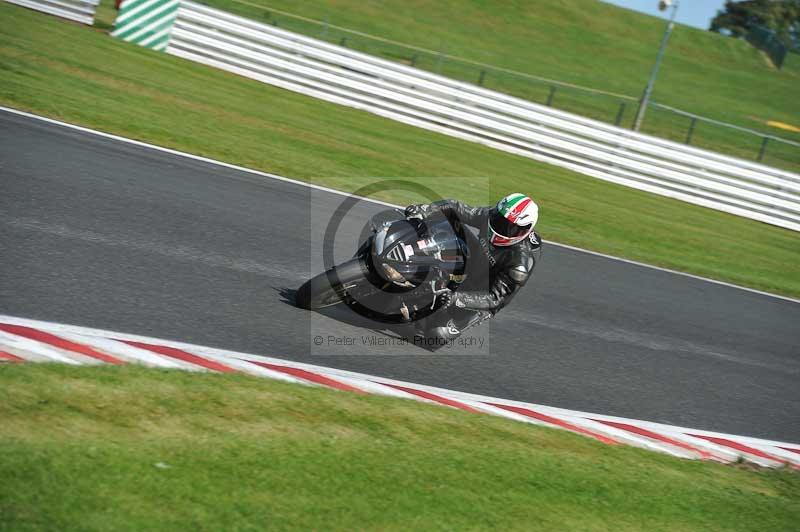 Motorcycle action photographs;event digital images;eventdigitalimages;no limits trackday;oulton park;oulton park circuit cheshire;oulton park photographs;peter wileman photography;trackday;trackday digital images;trackday photos
