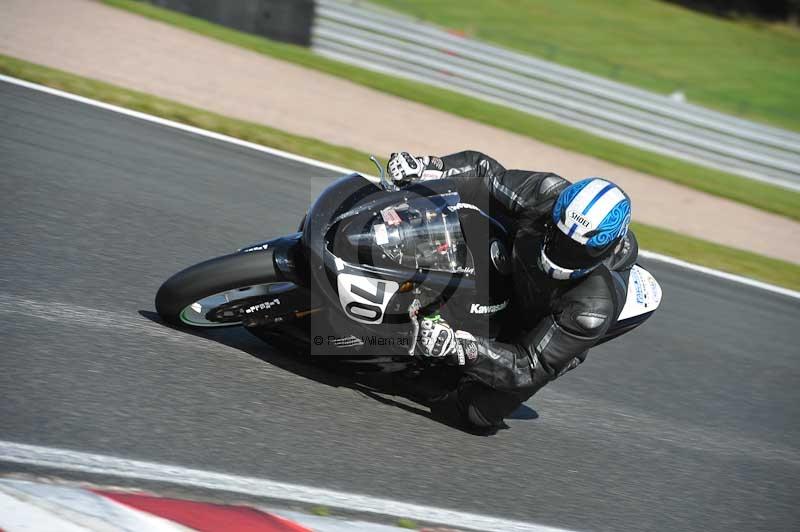Motorcycle action photographs;event digital images;eventdigitalimages;no limits trackday;oulton park;oulton park circuit cheshire;oulton park photographs;peter wileman photography;trackday;trackday digital images;trackday photos