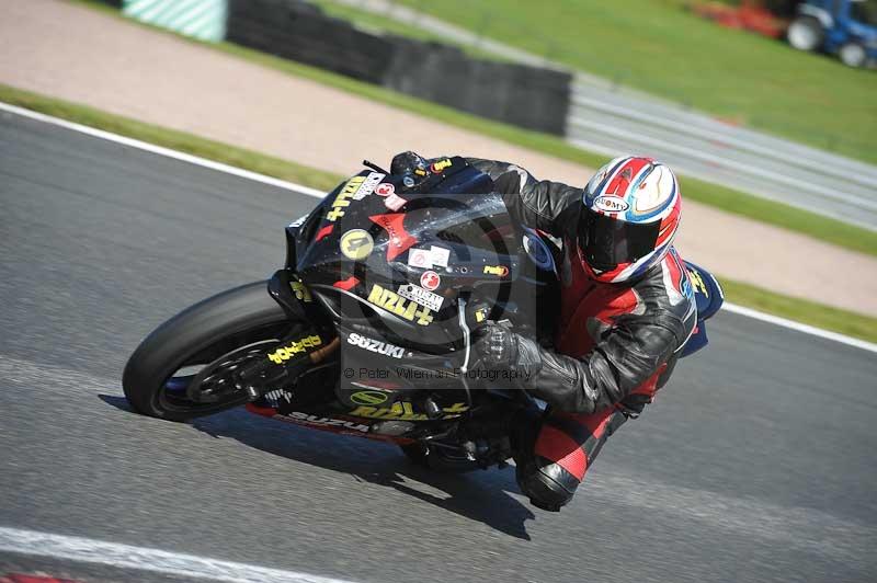 Motorcycle action photographs;event digital images;eventdigitalimages;no limits trackday;oulton park;oulton park circuit cheshire;oulton park photographs;peter wileman photography;trackday;trackday digital images;trackday photos