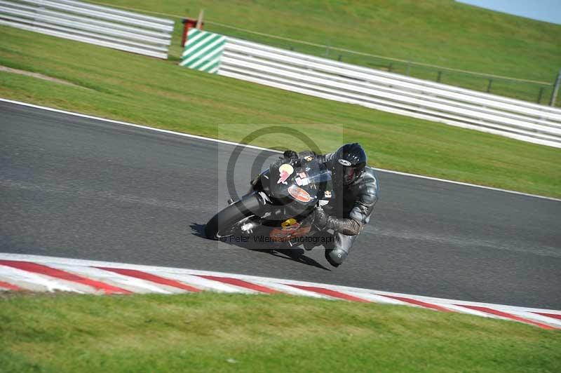 Motorcycle action photographs;event digital images;eventdigitalimages;no limits trackday;oulton park;oulton park circuit cheshire;oulton park photographs;peter wileman photography;trackday;trackday digital images;trackday photos