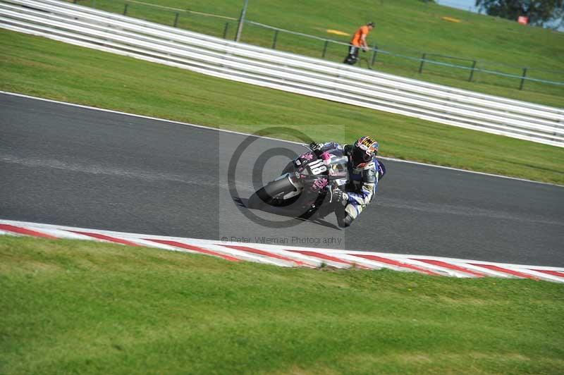 Motorcycle action photographs;event digital images;eventdigitalimages;no limits trackday;oulton park;oulton park circuit cheshire;oulton park photographs;peter wileman photography;trackday;trackday digital images;trackday photos