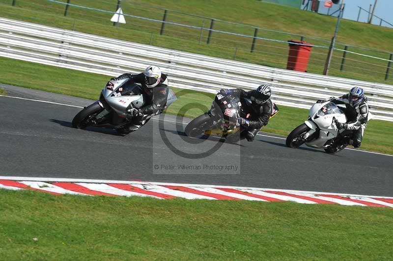 Motorcycle action photographs;event digital images;eventdigitalimages;no limits trackday;oulton park;oulton park circuit cheshire;oulton park photographs;peter wileman photography;trackday;trackday digital images;trackday photos