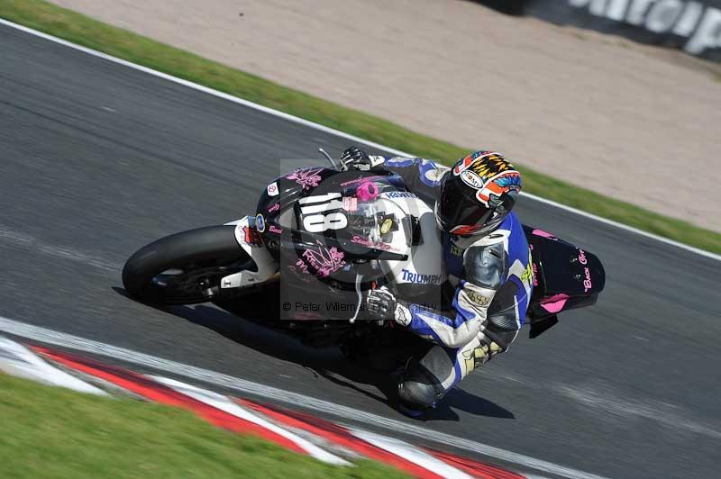 Motorcycle action photographs;event digital images;eventdigitalimages;no limits trackday;oulton park;oulton park circuit cheshire;oulton park photographs;peter wileman photography;trackday;trackday digital images;trackday photos