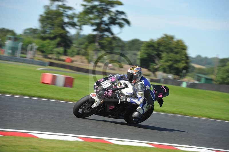 Motorcycle action photographs;event digital images;eventdigitalimages;no limits trackday;oulton park;oulton park circuit cheshire;oulton park photographs;peter wileman photography;trackday;trackday digital images;trackday photos