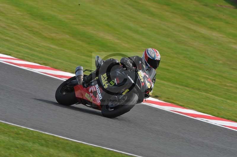 Motorcycle action photographs;event digital images;eventdigitalimages;no limits trackday;oulton park;oulton park circuit cheshire;oulton park photographs;peter wileman photography;trackday;trackday digital images;trackday photos