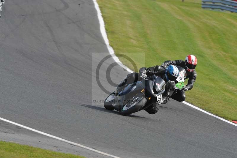 Motorcycle action photographs;event digital images;eventdigitalimages;no limits trackday;oulton park;oulton park circuit cheshire;oulton park photographs;peter wileman photography;trackday;trackday digital images;trackday photos