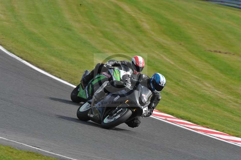 Motorcycle action photographs;event digital images;eventdigitalimages;no limits trackday;oulton park;oulton park circuit cheshire;oulton park photographs;peter wileman photography;trackday;trackday digital images;trackday photos