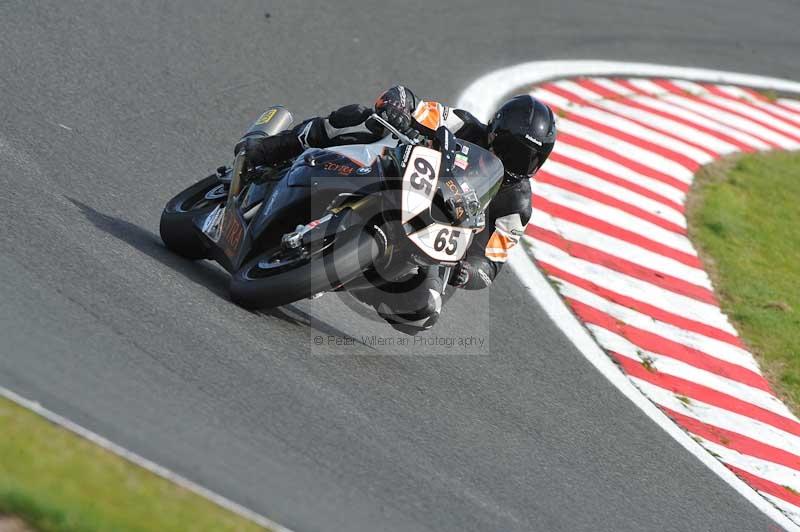 Motorcycle action photographs;event digital images;eventdigitalimages;no limits trackday;oulton park;oulton park circuit cheshire;oulton park photographs;peter wileman photography;trackday;trackday digital images;trackday photos