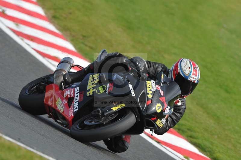 Motorcycle action photographs;event digital images;eventdigitalimages;no limits trackday;oulton park;oulton park circuit cheshire;oulton park photographs;peter wileman photography;trackday;trackday digital images;trackday photos