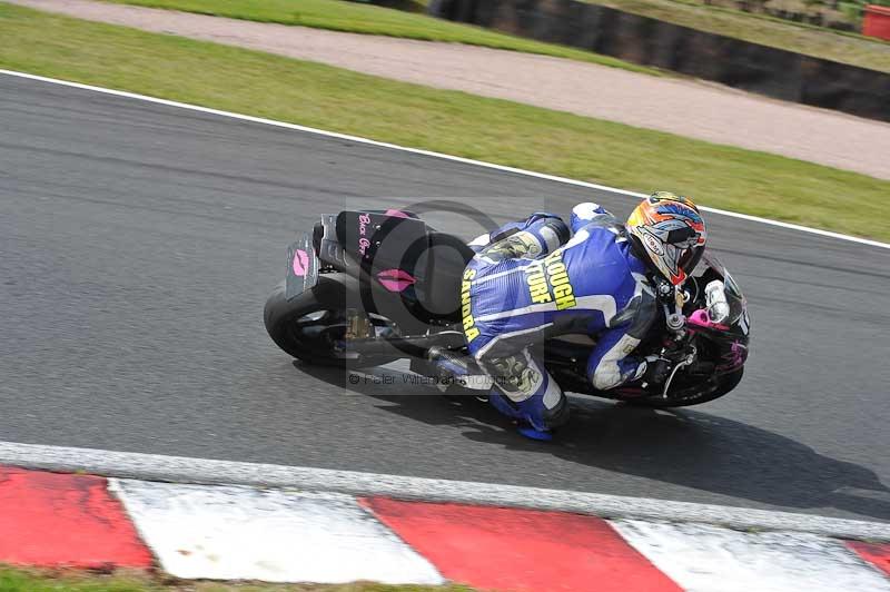 Motorcycle action photographs;event digital images;eventdigitalimages;no limits trackday;oulton park;oulton park circuit cheshire;oulton park photographs;peter wileman photography;trackday;trackday digital images;trackday photos