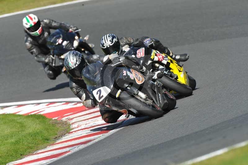 Motorcycle action photographs;event digital images;eventdigitalimages;no limits trackday;oulton park;oulton park circuit cheshire;oulton park photographs;peter wileman photography;trackday;trackday digital images;trackday photos