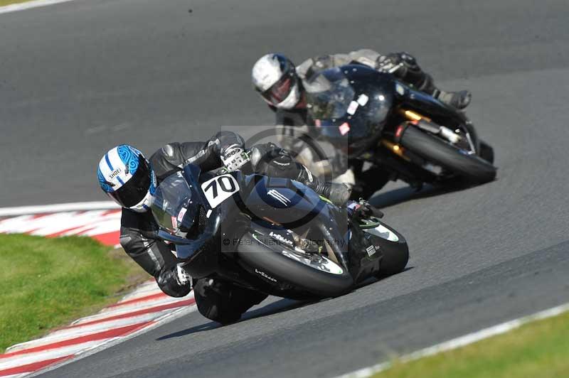 Motorcycle action photographs;event digital images;eventdigitalimages;no limits trackday;oulton park;oulton park circuit cheshire;oulton park photographs;peter wileman photography;trackday;trackday digital images;trackday photos