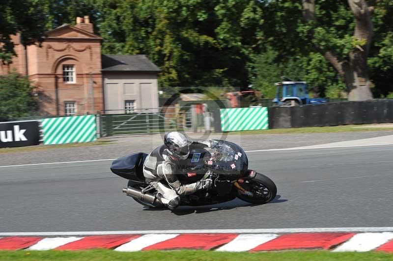 Motorcycle action photographs;event digital images;eventdigitalimages;no limits trackday;oulton park;oulton park circuit cheshire;oulton park photographs;peter wileman photography;trackday;trackday digital images;trackday photos