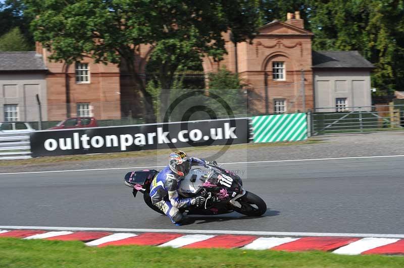 Motorcycle action photographs;event digital images;eventdigitalimages;no limits trackday;oulton park;oulton park circuit cheshire;oulton park photographs;peter wileman photography;trackday;trackday digital images;trackday photos