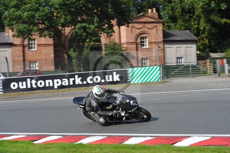 Motorcycle action photographs;event digital images;eventdigitalimages;no limits trackday;oulton park;oulton park circuit cheshire;oulton park photographs;peter wileman photography;trackday;trackday digital images;trackday photos