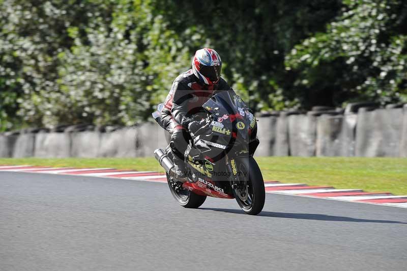 Motorcycle action photographs;event digital images;eventdigitalimages;no limits trackday;oulton park;oulton park circuit cheshire;oulton park photographs;peter wileman photography;trackday;trackday digital images;trackday photos